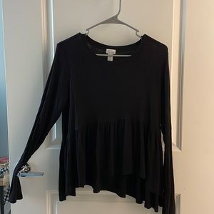 Black long sleeve flowy top